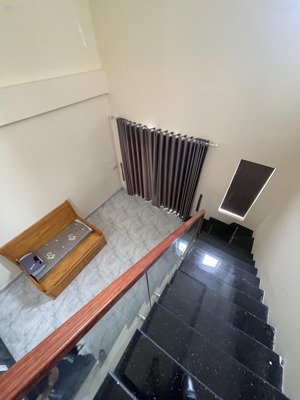 bán mảnh đất 500m2 mặt tiền rộng 20m, đang sẵn 2 căn nhà cho thuê 10tr/1 tháng
