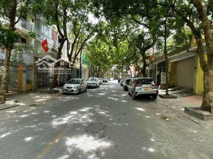 bán gấp liền kề kđt văn quán - hà đông 70m2, 4 tầng, mt 4.7m, vỉa hè đá bóng, phân lô, giá 16 tỷ