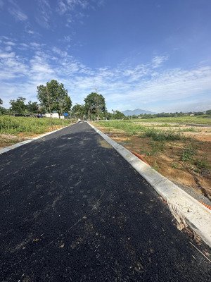 cần bán lô đất đẹp -100- 110m2 ful thổ cư - hoà thạch, quốc oai