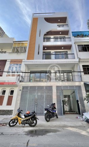 toà nhà mới xây- mặt tiền 300m2 nguyễn minh hoàng , khu vip k300, p12. tb