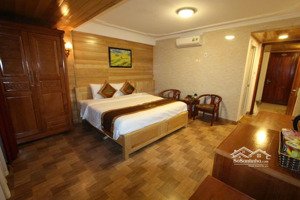 bán khách sạn cách hồ mắt ngọc sapa chỉ có 50m