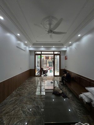 cho thuê nhà tại văn cao cực đẹp cực xinh