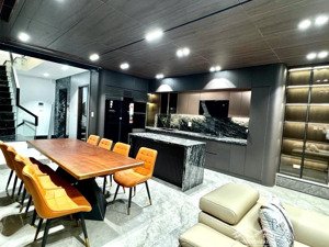 hiếm! thái hà - 45m x 7 tầng x mt6,5m thang máy. ô tô đỗ cửa, giá 14 tỷ.