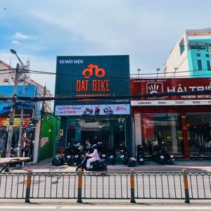 hàng hot! siêu góc duy nhất dt 210m2 mặt tiền nguyễn thị thập, quận 7. giá cực tốt 35 tỷ