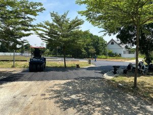 bán lô đất cực hiếm tại trung tâm cổ đông, full thổ cư, giá f0 28.5 triệu/m² quốc lộ 21 ngay bên