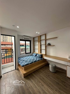 cho thuê căn hộ ở gần cầu vượt láng hạ - lê văn lương giá 6,2 triệu, 25m2, full nội thất cực chất