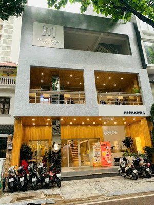 cho thuê nhà mặt phố chùa bộc mx5t mặt tiền 5m. phù hợp mọi mô hình, liên hệ e ngay để xem nhà!!!