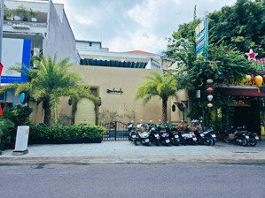 cho thuê mặt tiền siêu đẹp trung tâm quận 1 (11x23m) trống suốt_giá 160 triệu