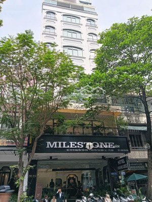 bán nhà mặt tiền phố không ngủ bùi viện, quận 1. (sát metro). dt: 140m2(7x20m), 8 tầng. giá: 88 tỷ