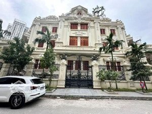 bán biệt thự kđt yên hòa, 400m2, 5t, mt 17.5m, ở đẳng cấp!