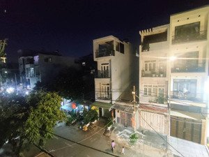 chính chủ bán nhà mặt tiền đường số tân quy rộng 14m - dt 64m2 - tk 3 tầng - 4pn - giá 10 tỷ