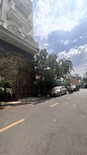 bán gấp 120m2 nhà mt đường 10m, ngay lạc long quân, quận tân bình, giá nhỉnh 12 tỷ. khu xd 6 tầng