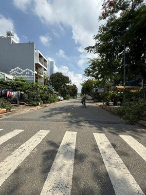 giá còn 5,9 tỷ, nền đất 5x20m, sổ hồng, kdc phong phú 4, khang điền bình chánh
