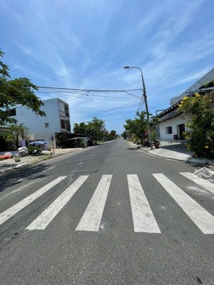 bán lô đất 2 mặt tiền nguyễn duy trinh và nguyễn thức đường đẹp - view sông, gần biển non nước