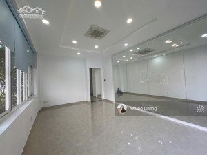 thuê nguyên căn shophouse nguyễn cơ thạch,bàn giao hoàn thiện tường trần sàn, máy lạnh trung tâm