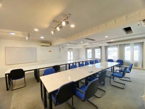 cho thuê sàn văn phòng gần khu sân bay - 250m2 - 25tr - lh: - vy