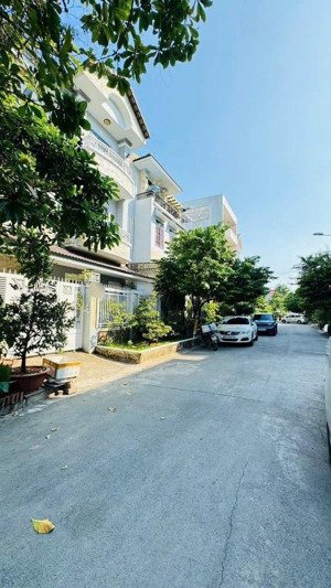 bán đất biệt thự trung tâm thủ đức, 172m2, gần phạm văn đồng, giá 13 tỷ