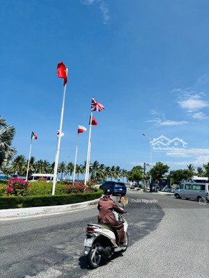 bán lô đất 480m2 view biển võ nguyên giáp - cạnh nhà hàng mỹ hạnh - dòng tiền 220tr/th