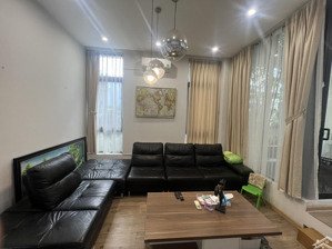 cho thuê biệt thự song lập anh đào vinhomes riverside diện tích 160m2 giá chỉ 32tr/tháng, full đồ