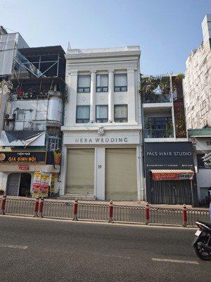 cho thuê mặt tiền siêu đẹp trung tâm phú nhuận (9x11m) hầm trệt 2 lầu_giá 130 triệu