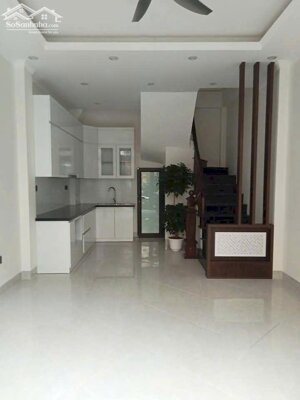 Bán nhà phân lô phố Trung Kính,Yên Hòa dt 35 m2 x 5 t mt 4,5 m giá bán 7,6 tỷ