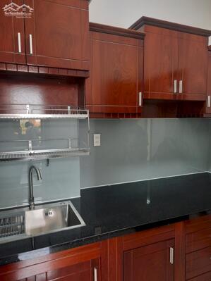 Cần bán chung cư 312 Lạc Long Quân Quận 11 giá 2,8 tỷ - Sổ hồng rồi hỗ trợ vay