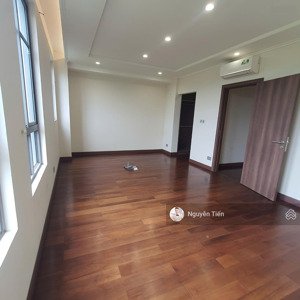 cho thuê căn sh góc đẹp 130 đầy đủ nội thất làm trụ sở văn phòng
