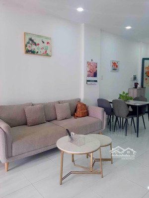 cho thuê căn hộ chung cư full nội thất đương lê hồng phong, p2, q5