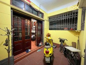 bán nhà ngõ 72 nguyễn trãi ngay cạnh royal city 3 mặt thoáng đầy đủ tiện ích