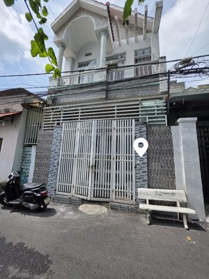 bán gấp nhà 2 lầu hẻm oto thông lê văn việt. 3pn hoàn công sổ đẹp giá chỉ 5,7 tỷ