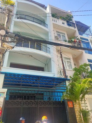 cực hiếm nhà đẹp giữa lòng quận 10 xe hơi vào tận nhà (4x20 ,4 lầu ) giá 16 tỷ