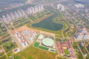 cần tiền bán nhanh lô liền kề 100m2, ngay gần chung cư, gần hồ 10,5 tỷ. lh 
