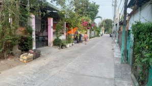 kẹt tiền bán lô góc 2mt 110m2 ngay trung tâm phường mỹ phước,dân đông kín