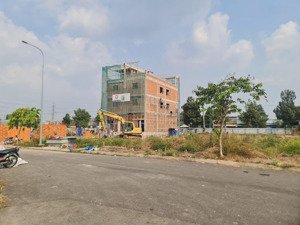 chủ bán gấp lô đất đường mỹ phước tân vạn, gần kcn sóng thần. giá 1 tỷ 280 triệu. lh 