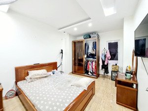 bán nhà giải phóng - thanh xuân. dt 75m. 4 tầng. giá nhỉnh 17 tỷ còn thương lượng.