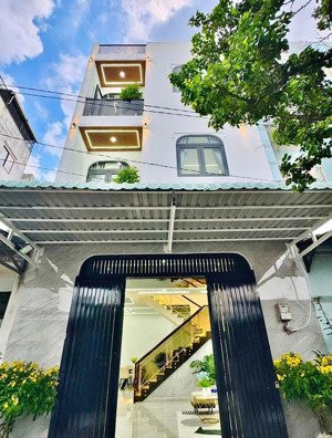 bán gấp nhà riêng 4pn, 5wc - 72m2 giá cực chất 3,45ty. tại lạc long quân q11 gần tthcs lê quý đôn