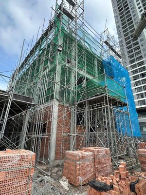 nhà phố bcons 80m2 dtsd 230m2 - 1 trệt 2 lầu sân thượng - ngay tuyến metro - làng đại học