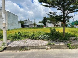 siêu phẩm lô ngay ql1k kdc phú hồng thịnh 9, đối diện làng đại học , 100m2 , 2ty850 sang tên