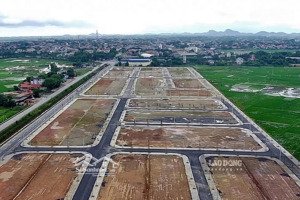 gia đình cần tiền bán gấp ô đất 100m2 giá 1ty4 tại đồng nhà vác lâm thao phú thọ. sổ đỏ chính chủ.