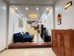 cho thuê nhà nguyễn căn cừ long biên - full đồ ô tô qua nhà - gần phố hồng tiến cầu chương dương