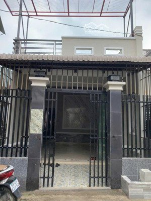 bán nhà mỹ hạnh nam đức hoà long an dt 100m2. sổ hồng riêng giá 1tỷ380. lh 
