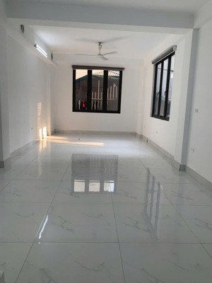 bán nhà 5 tầng phương canh gần trường fpt ô tô đỗ cổng, giá hơn 6 tỷ