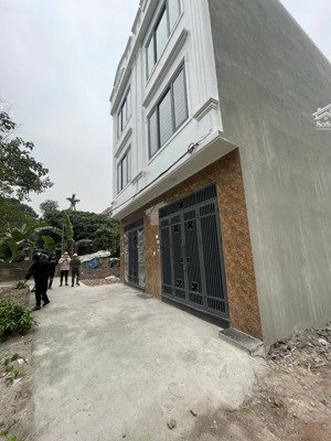 vị trí đẹp bậc nhất chương mỹ-20m ra mặt đường xã-nói thật là quá đẹp-dưới 3 tỉ căn này là hoa hậu