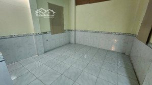 phòng trọ cho thuê mới, sạch sẽ, an ninh, wc, nấu ăn, giữ xe đầy đủ, an ninh, hợp với nữ