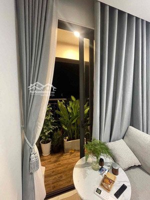 bán cắt lỗ căn studio 40m2 full nội thất 1ty250 tại opal skyline