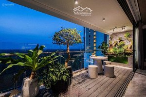 chính chủ gửi bán nhanh căn hộ hoa hậu trục 05a toà w3 west point view rất đẹp.lh:0986270564