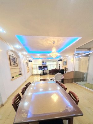 bán mặt tiền kinh doanh q6 - 5 tầng 10pn - 5.5x 35m - tl liền