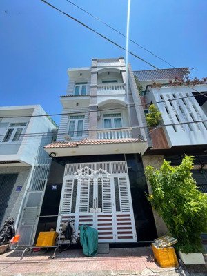 nhà 6,6 tỷ sổ đỏ 5pn 3wc - thuộc khu tái định cư vcn phước long, cách biển nha trang 1,5km.