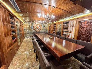 bán biệt thự tại vườn đào, lạc long quân, tây hồ, 240 tỷ, 368m2, giá ưu đãi