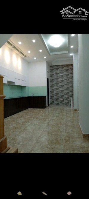 mặt tiền ni sư huỳnh liên ft:4x17 trệt 3 lầu st vị trí đẹp buôn bán sầm uất